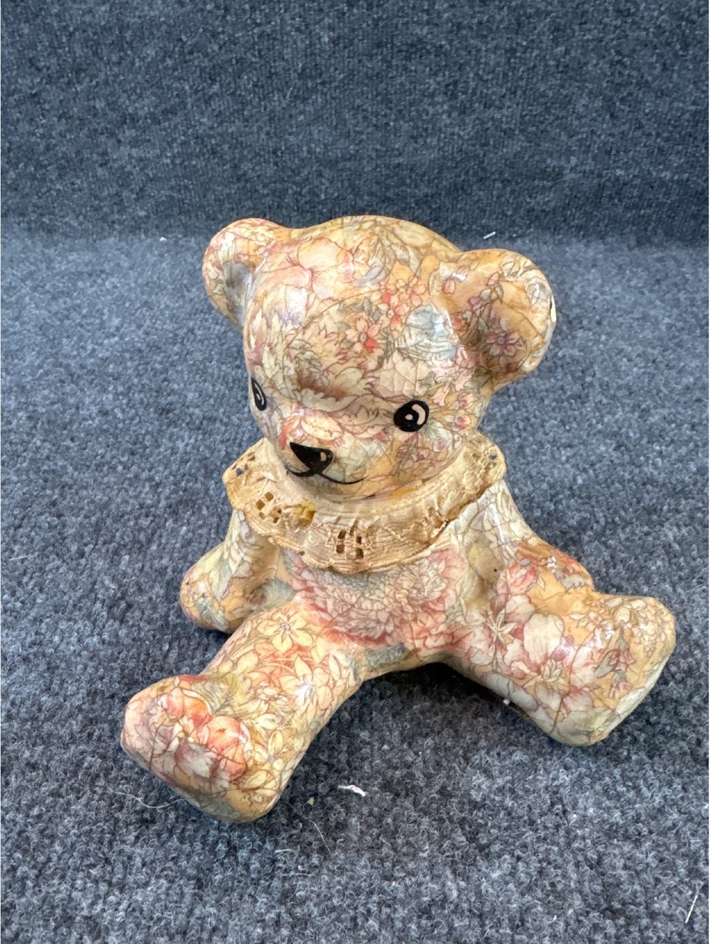 Vintage Style Floral Teddy Bear Figurine Ceramic Resin Decorative Collectible